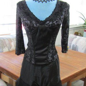 BLACK BONED CORSET  SIZE 9 TOP AND SKIRT SMALL